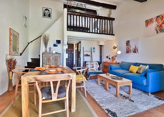 Provenzalisches Haus Hannah - Garten Mit Meerblick Und Pool By Riviera Homelife Dom wakacyjny Saint-Raphaël